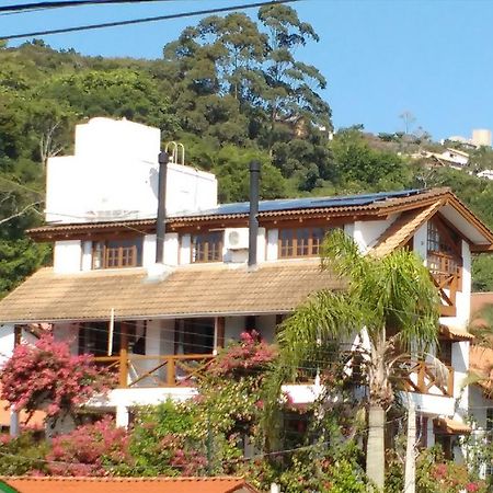 Apartamentos Morada Aquitania Bombinhas Bagian luar foto